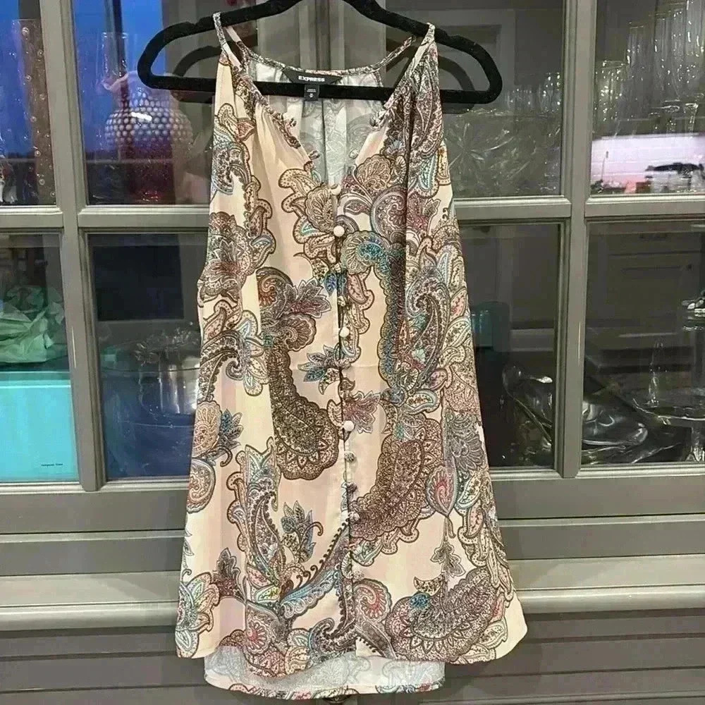 Express Paisley Button Front Tank Medium